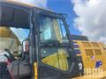 KOMATSU PC210LC-11 Thumbnail 6